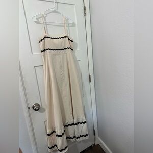 Chic Cream and Black Maxi Dress